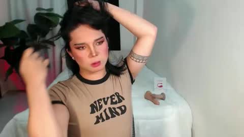 bestgirljulia online show from February 3, 9:14 am