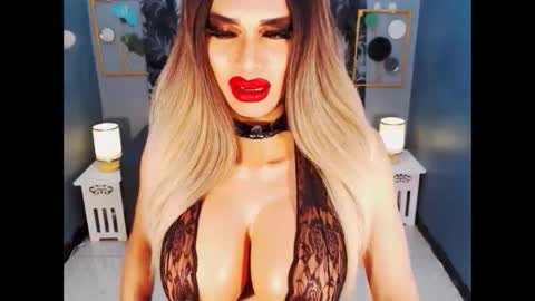 Loraine Cruz online show from March 24, 11:32 pm