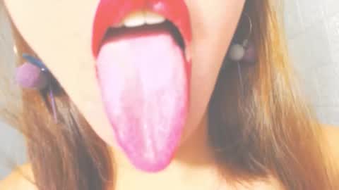 kiki online show from March 17, 11:39 pm