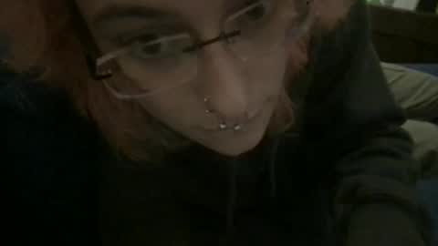 boywithbug online show from February 1, 3:19 am