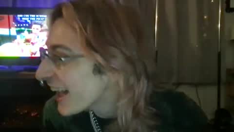 boywithbug online show from March 7, 12:22 am