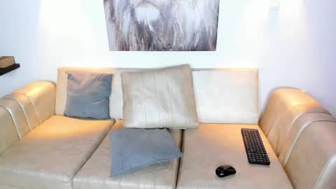 brattyguys_ online show from June 4, 3:09 am