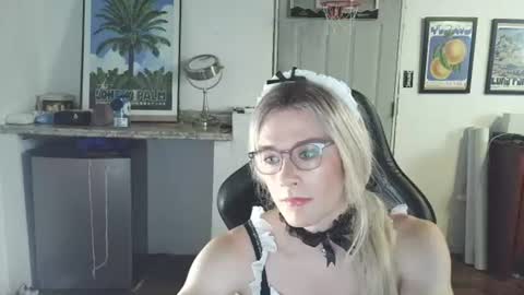 BreakingKatie online show from July 6, 5:58 am