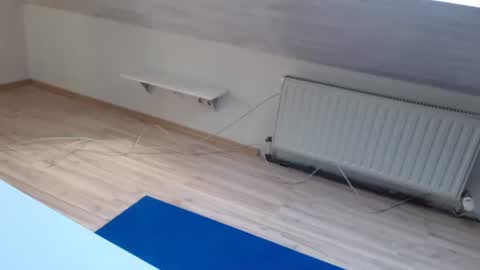 Snapshot of brianriver chatting on September 18, 8:30 am brianriver online show from September 18, 8:30 am