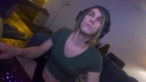 brooke online show from February 8, 9:13 am