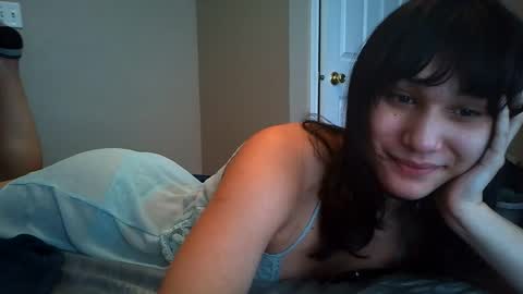 brwnchkn13 online show from February 7, 2:45 pm