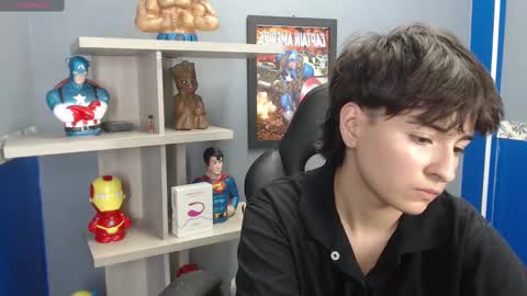 Snapshot of bryce_evans chatting on February 13, 10:22 pm B R Y C E  online show from February 13, 10:22 pm