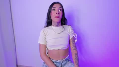   online show from July 25, 6:33 am