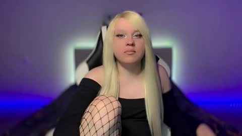 Miley online show from December 14, 9:54 pm