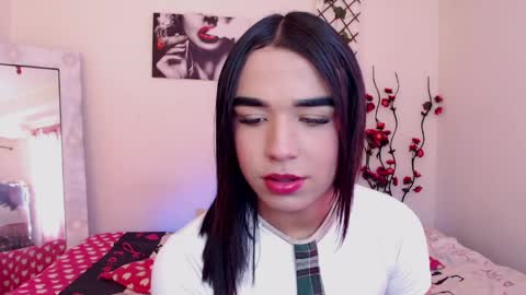 candyy_doll_ online show from April 11, 6:33 pm