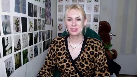 Capricious Scorpio Afa online show from May 4, 1:05 pm