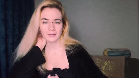 Carin online show from December 4, 5:43 am