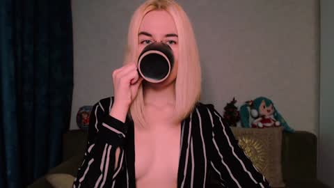 Carin online show from January 19, 5:05 am