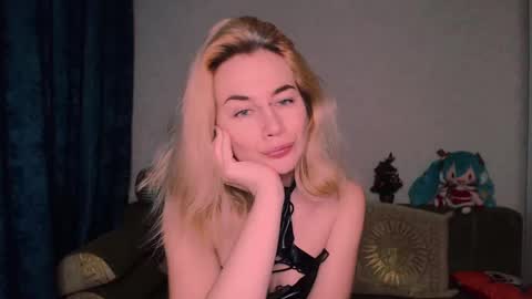 Carin online show from February 26, 4:14 am
