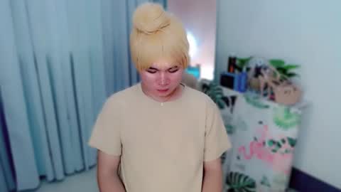 MIKA online show from September 14, 8:30 am