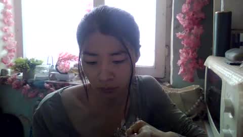 CarlyJoy online show from November 30, 8:50 am