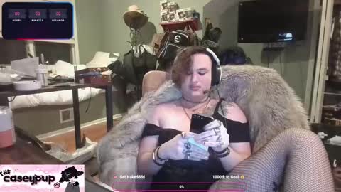 caseypup online show from September 22, 11:43 pm