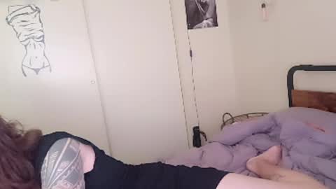 Cassiemichelle online show from April 6, 12:20 am