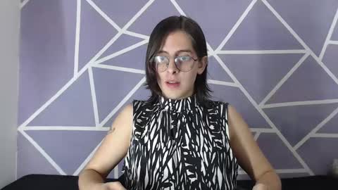 cava_pretty online show from February 24, 10:37 am