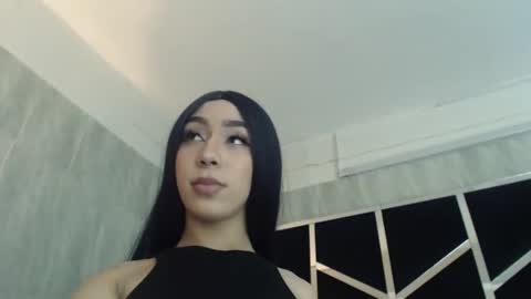 chaniesmith69x online show from October 17, 5:55 am