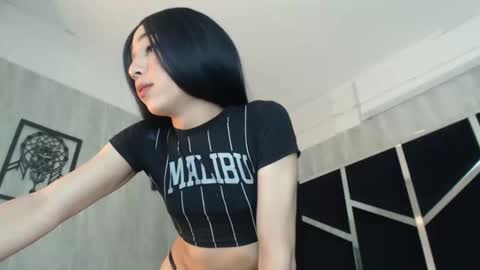 chaniesmith69x online show from October 26, 6:42 am
