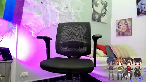 Snapshot of charlotte_joestar chatting on October 22, 4:14 am Charlie online show from October 22, 4:14 am