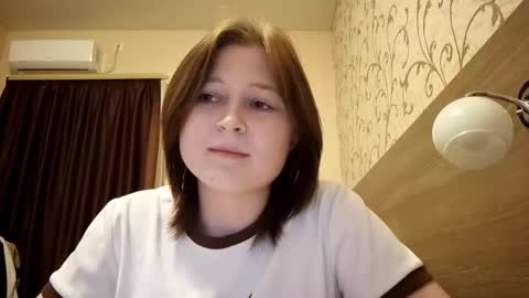 Crista online show from November 19, 2:28 pm