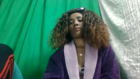 ciciazzhh online show from June 11, 12:32 am