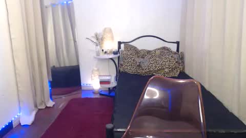 Cindy online show from October 27, 8:17 pm