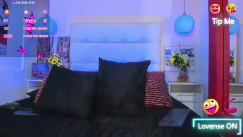 cinthya_walker1 online show from April 17, 2:20 pm