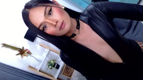 Cleo online show from June 25, 3:26 am