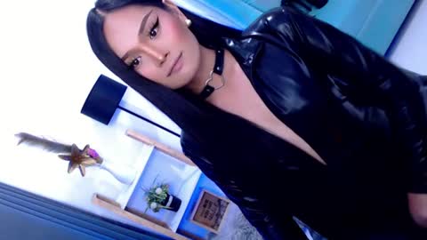 Cleo online show from July 17, 9:54 pm