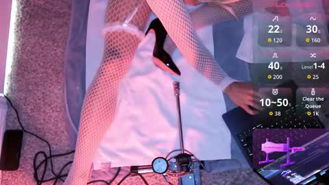 Crystal Bellini online show from March 27, 5:58 pm