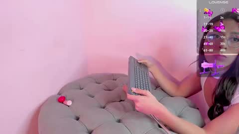 CRYSTAL online show from December 4, 11:53 pm