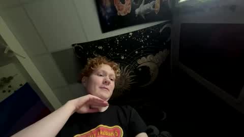 curryarches online show from March 25, 1:38 pm