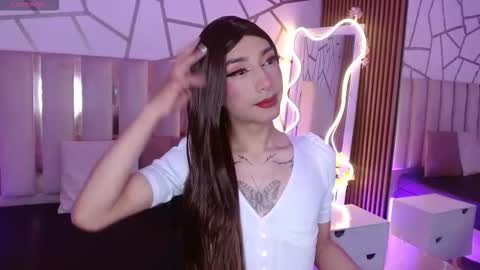 Cyrus online show from March 24, 12:21 pm