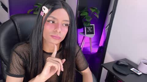 Danika Dahl online show from April 7, 5:19 am