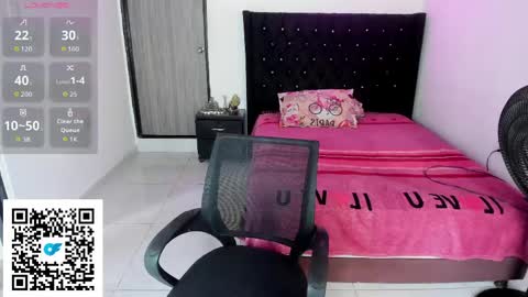 dannaxlove online show from April 13, 2:21 pm