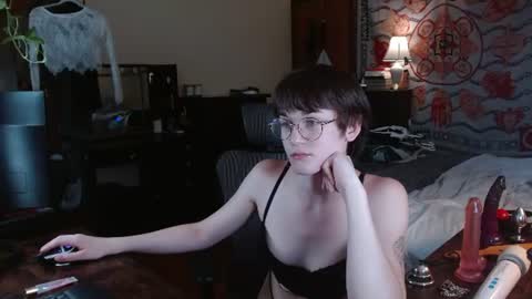 decemberholiday online show from July 14, 6:57 pm
