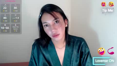 devine_glorymocha online show from June 26, 8:29 am