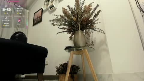 difiortiffany online show from April 9, 1:40 am