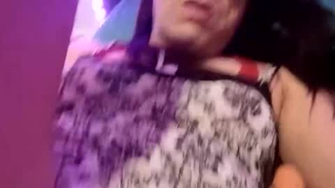 dirtygurl417898 online show from March 1, 11:38 am