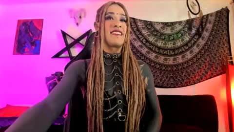 ONIX  online show from February 1, 9:46 pm