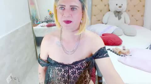 ilona online show from January 14, 5:05 am