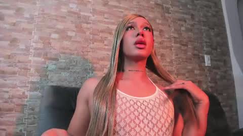 dreams_chloe online show from May 31, 7:17 am