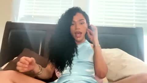 Dynasty online show from April 16, 8:09 pm