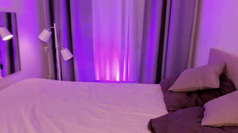 Effie Mur online show from February 5, 6:07 am