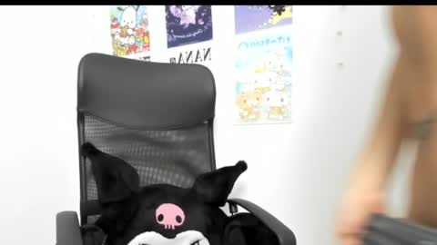 effy_miler online show from February 18, 4:05 pm