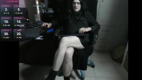 efi_crossou online show from November 6, 12:43 am