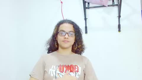 Snapshot of elkingthe chatting on December 21, 12:53 am Diana online show from December 21, 12:53 am